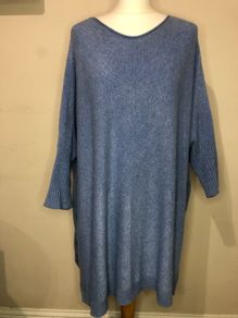 Blue woolly jumper (size 24)