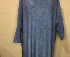 Blue woolly jumper (size 24)