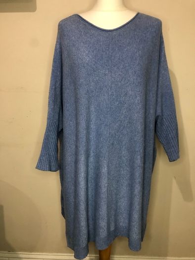 Blue woolly jumper (size 24)