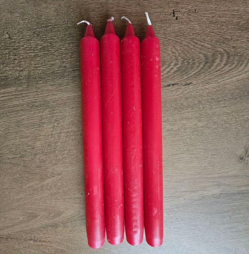 6 red candles Christmas