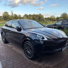 Porsche Cayenne 2021