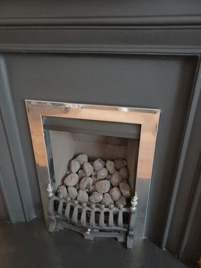 Beautifly Cafted Solid  Oak Fireplace With Matching Mirror