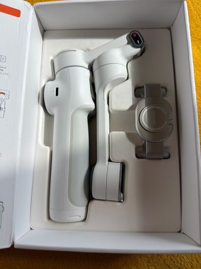 Insta360 Flow 2 Pro ( smartfon gimbal )  + backpack mount