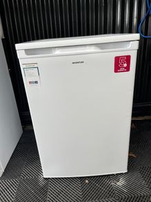 Upright Freezer  Very Good Condition Premium Dutch Brand Inventum
