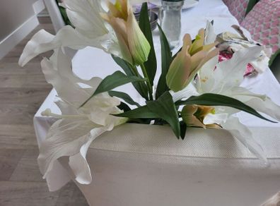 fake lilies flowers - reduced