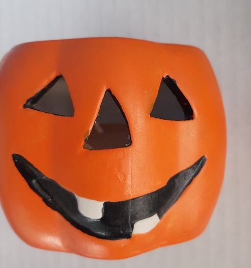new pumpkin candle