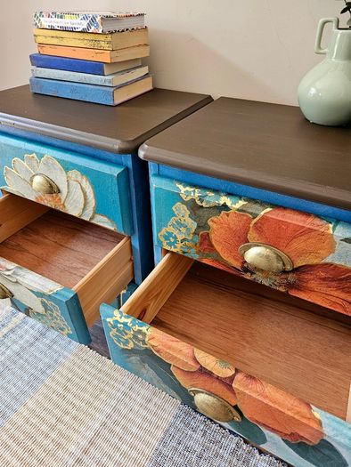 Bedside lockers