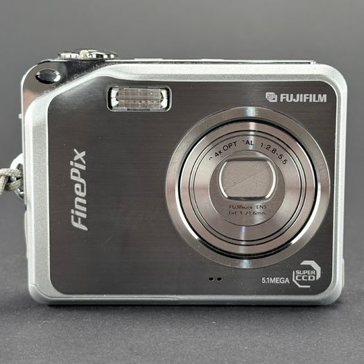 Fujifilm FinePix V10 Gun Metallic 5.1 MP Digital Camera