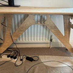 Folding desk