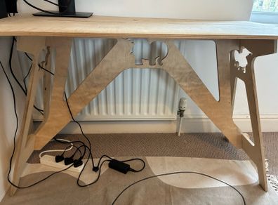 Folding desk