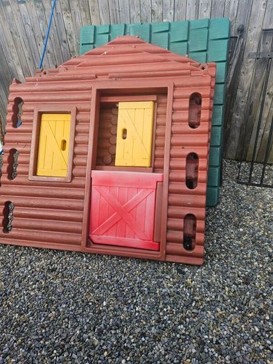 playhouse log cabin