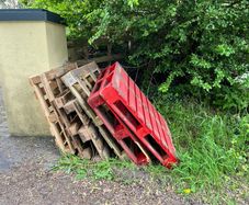 FREE - Wood Pallets