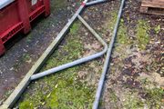 Yard barrier