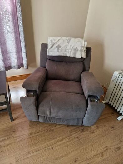 recliner chair and ottoman