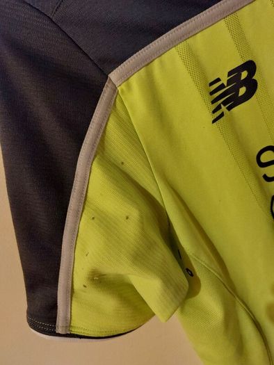 liverpool away jersey