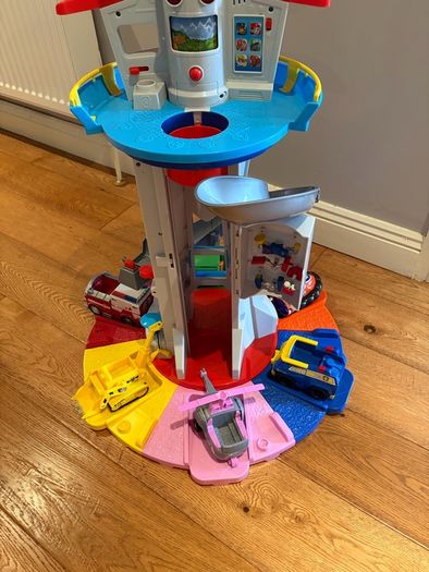 Paw Patrol bundle(Tower,  Vehicles and characters)