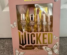 Wicked Themed make up brush set