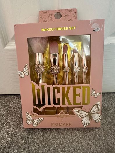 Wicked Themed make up brush set