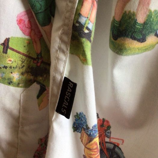 Rascals Men's Funky Vintage print Shirt XL BNWTS ( small mark ) includes postage