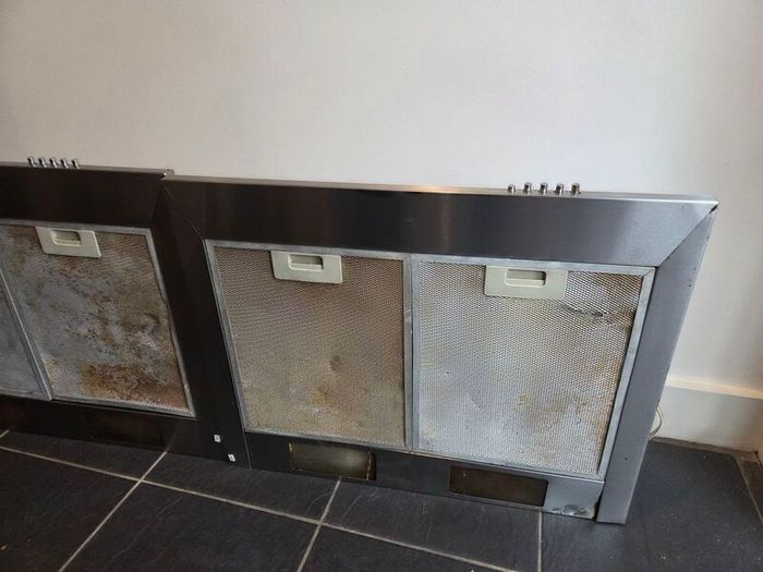 2 Stainless Steel Cooker Hood Extractors