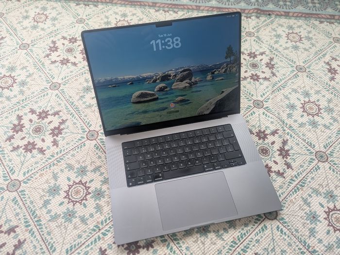 16" MacBook Pro (M1 Max, 64GB RAM, 1TB SSD, Optimal Battery)
