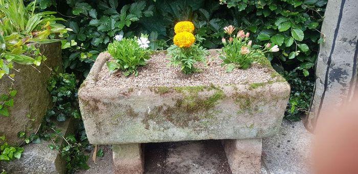 trough, reconstituted stone.