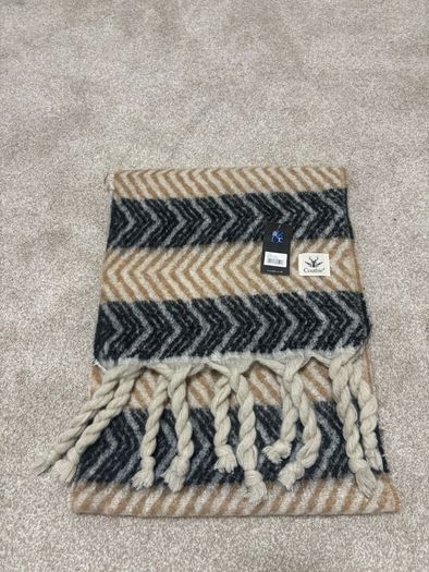 New scarf tags on