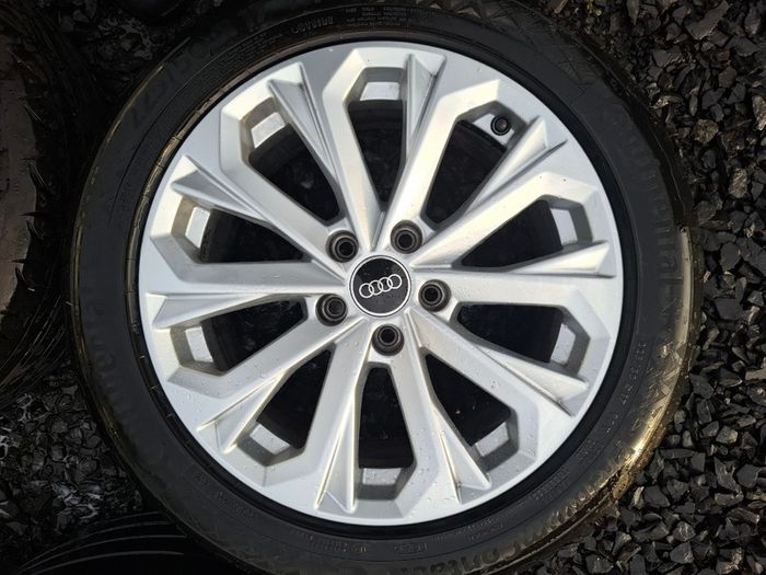 17" Genuine Audi Alloys with tyres
