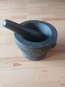 Large pestle & mortar