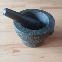 Large pestle & mortar