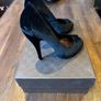 100% Authentic Gucci black velvet peep-toe pumps. Brand New Heels Image 4