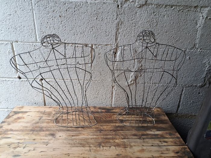 Vintage 50's Wire Bust's
