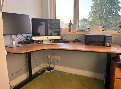 desks