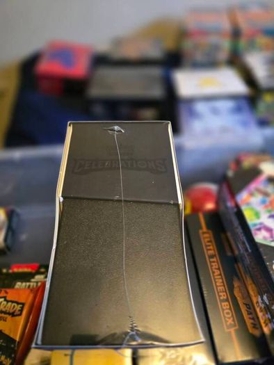 pokemon celebrations etb