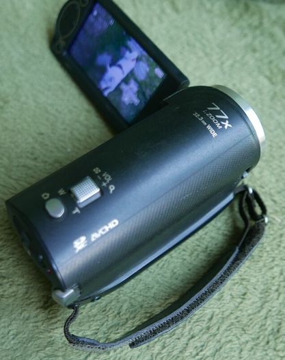 Panasonic HC-V160 Camcorder HD 8.9MP 77X Zoom + SD Card Tested