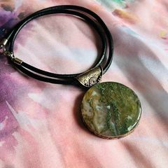 Chunky vintage moss agate pendant
