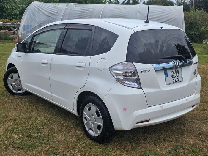 2012 Honda Fit Hybrid Automatic 1 owner NCT 12/26