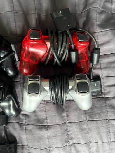 Bundle of ps2 controllers