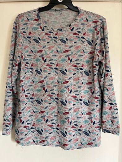 Light jumper Tops X2