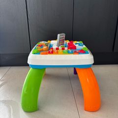 Fisher price laugh and learn smart stages around the town activity table