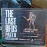 Dark Horse The Last of Us Part II Ellie Statue Image 4