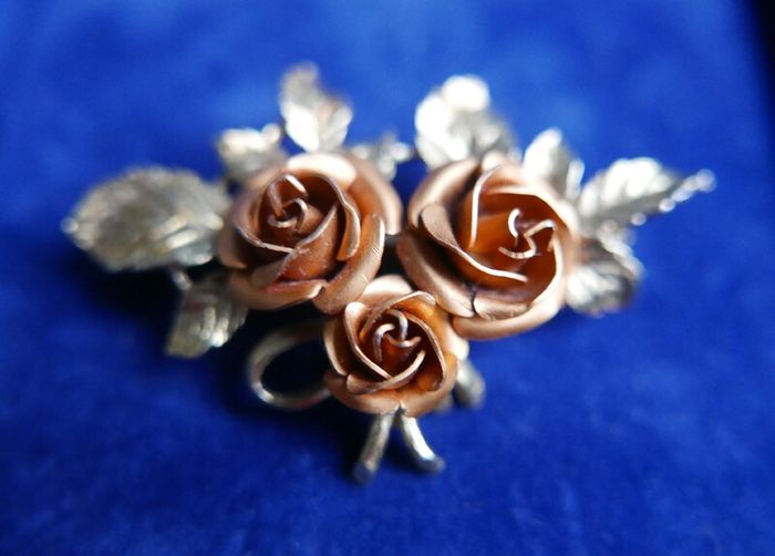 Vintage  Rose  Brooch