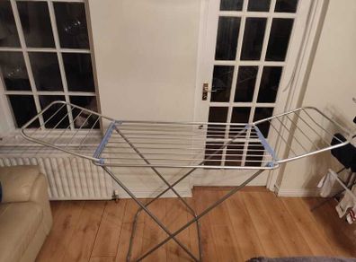Foldable airer / drying rack - excellent condition