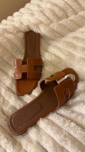 shoes inspired by Hermes