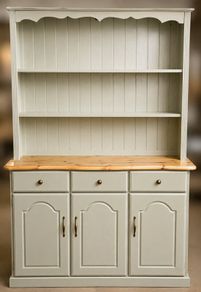 Beautiful Painted Pine Walsh dresser/kitchen Hutch
