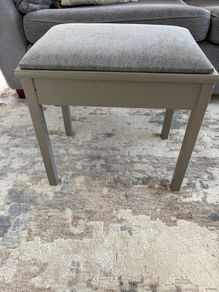 Piano stool
