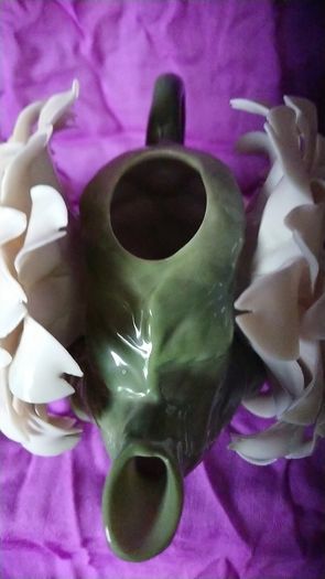 Collectable tea pot