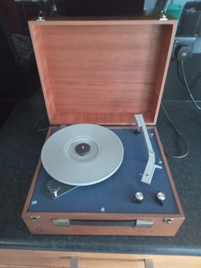 Pye turntable