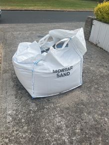 mortar and sand