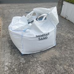 mortar and sand
